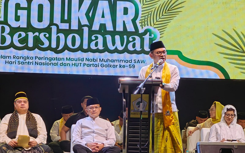 Ribuan Kader Hadiri Golkar Bersholawat di Stadion Si Jalak Harupat Bandung