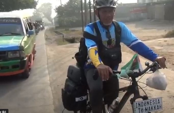 Kisah Kakek asal Tangerang Selatan Gowes Sepeda ke Mekkah demi Bisa Naik Haji