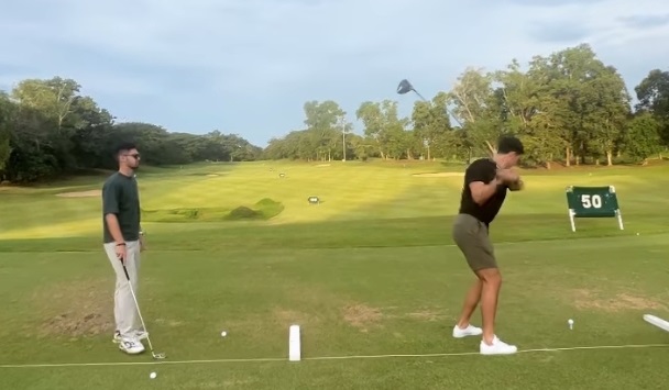 Rileks, Sandy Walsh dan Elkan Baggott Main Golf jelang Leg 2 Kualifikasi Piala Dunia 2026