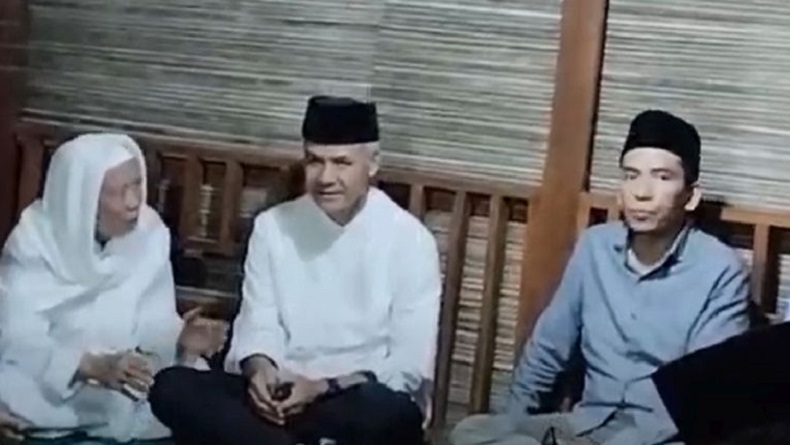 Ganjar Pranowo Bersama TGB Zainul Majdi Kunjungi Pondok Pesantren di Lombok Tengah