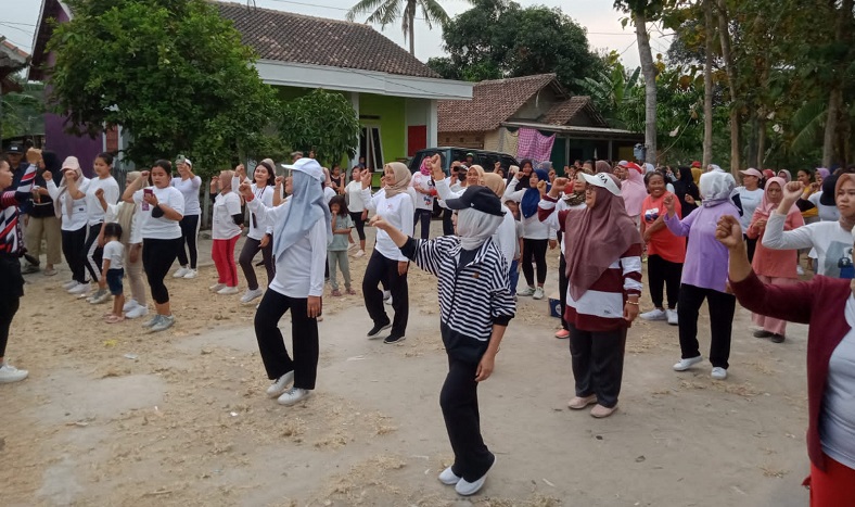 Gelar Senam Gembira, Caleg Partai Perindo Dyah Anita: Warga Gandasari Harus Sehat