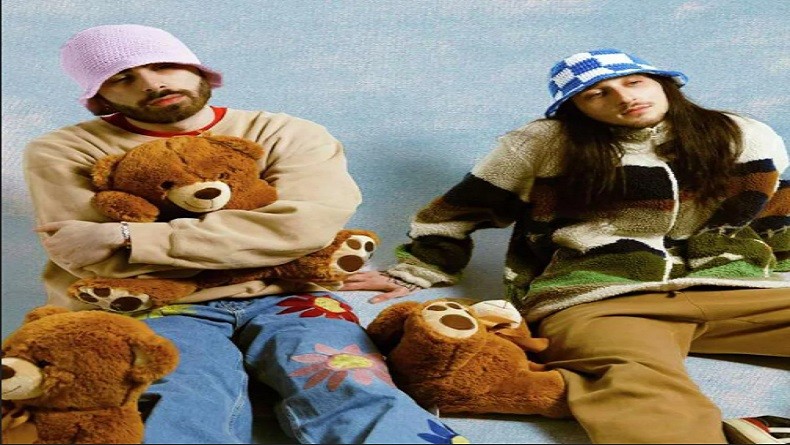 Lirik Lagu Shut Up My Mom Calling dan Terjemahan Hotel Ugly, tentang Sakitnya LDR