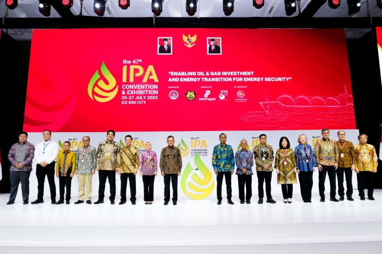 Pertamina dan Petronas Resmi Akuisisi 35 Persen Hak Partisipasi Shell di Blok Masela