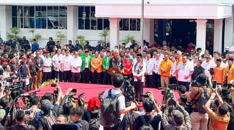 Mahfud MD Daftar Cawapres Ganjar ke KPU: Saya Langkahkan Kaki dengan Mantap