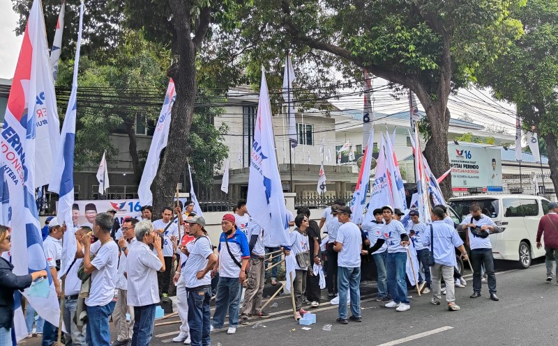 Ratusan Kader Partai Perindo Siap Antarkan Ganjar Pranowo-Mahfud MD Daftar ke KPU