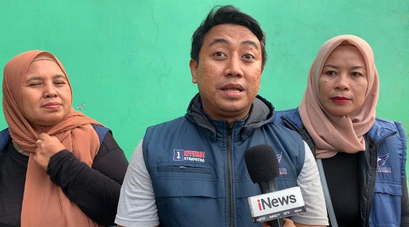 Diberi Gawang Futsal, Warga Grogol Ini Doakan Effendi Syahputra Sukses di Pemilu 2024