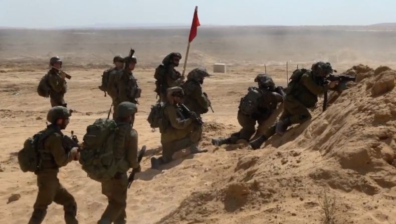 Israel Serang 400 Sasaran di Gaza, Klaim Tewaskan 3 Wakil Komandan Hamas