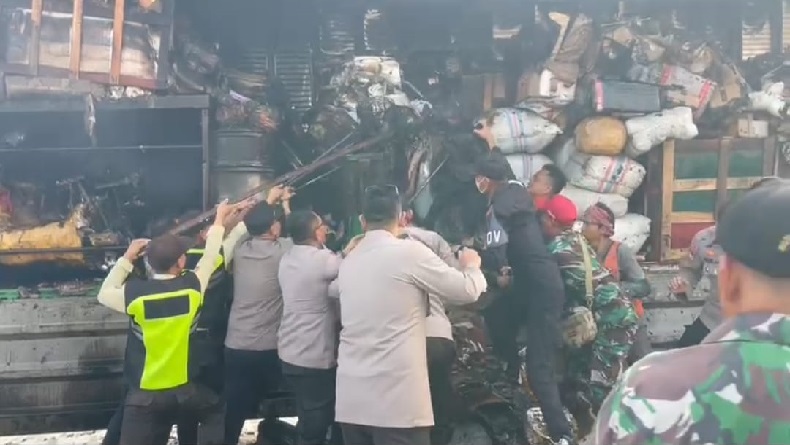 Kebakaran KMP Tranship 1 di Bakauheni Lampung, Api Diduga dari Mobil Kargo Bawa Motor Listrik