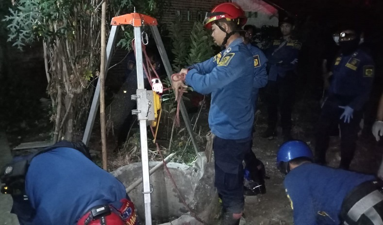 Pria di Bogor Tewas Tercebur Sumur saat Perbaiki Mesin Air, Damkar Turun Tangan