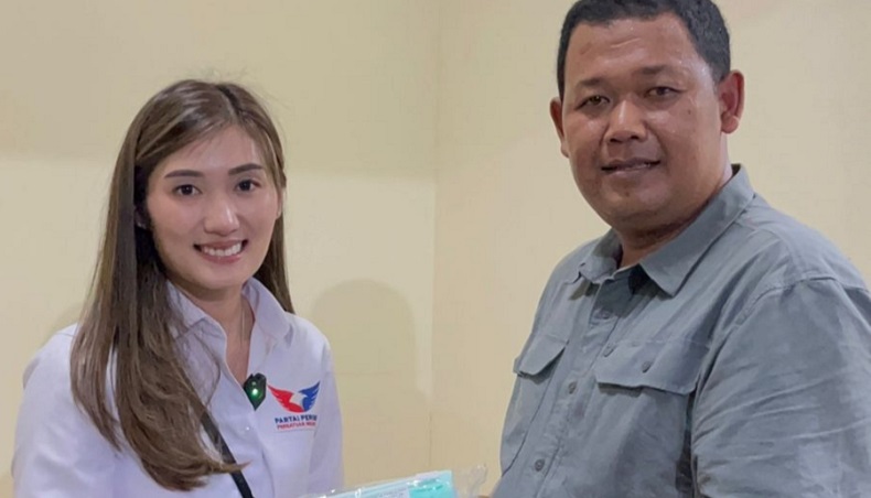 Warga Sekitar TPA Rawa Kucing Terdampak Asap, Perindo Salurkan Bantuan