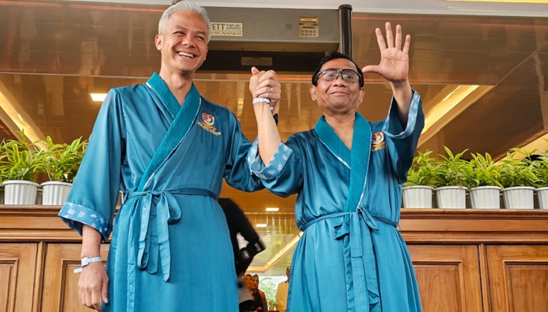 Momen Ganjar Pranowo-Mahfud MD Jalani Tes Kesehatan di RSPAD Gatot Subroto