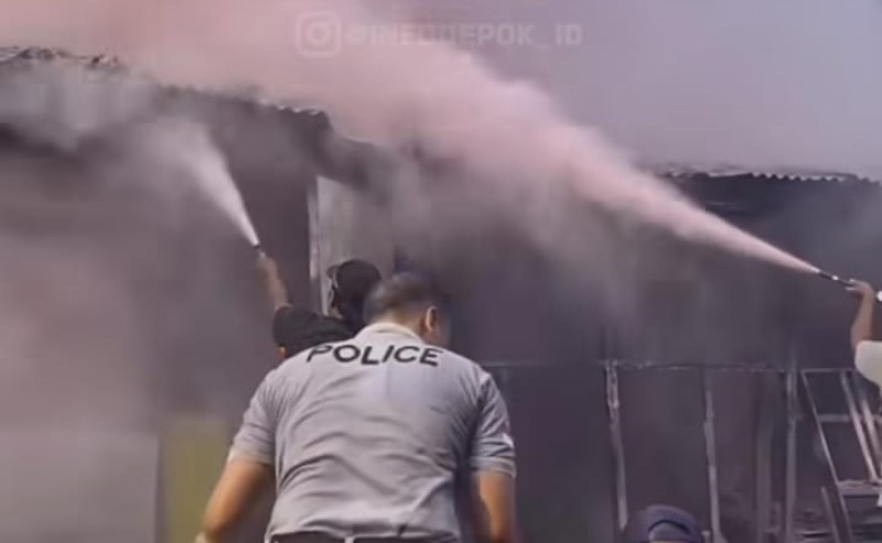 Kebakaran Landa Ruko Semipermanen Dekat Pasar Agung Depok, Warga Padamkan Pakai APAR