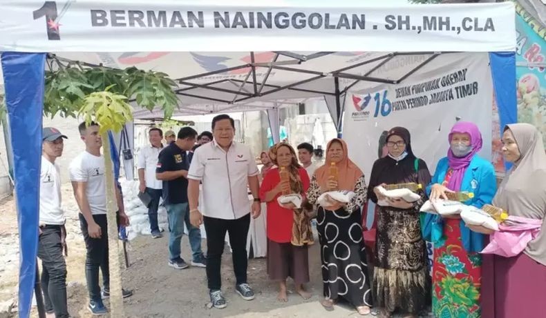 Warga  Cakung Serbu Bazar Murah Partai Perindo 