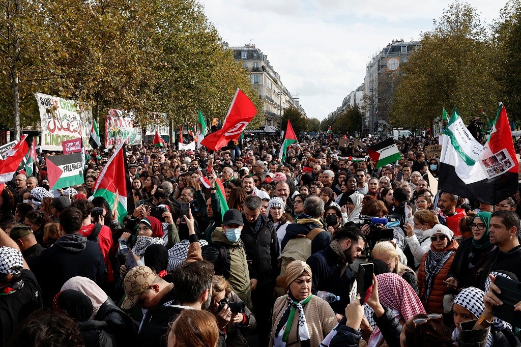 15.000 Orang Berkumpul di Paris Gelar Aksi Dukung Palestina
