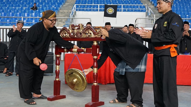 Rebut Piala Bupati Sukabumi, Ratusan Atlet Pencak Silat Beradu Kemampuan
