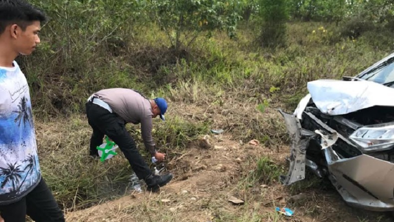 Adu Banteng dengan Mobil di Kintap Kalsel, Pengendara Motor Tewas Terpental ke Semak