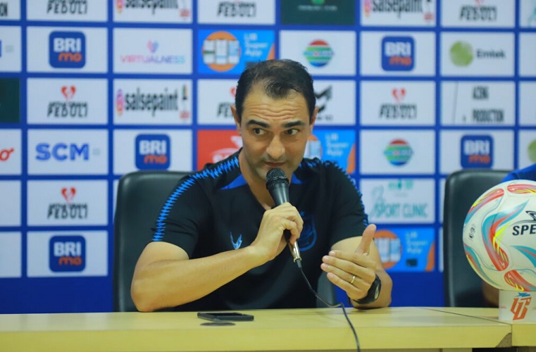 Resmi! Gilbert Agius Dipecat PSIS Semarang