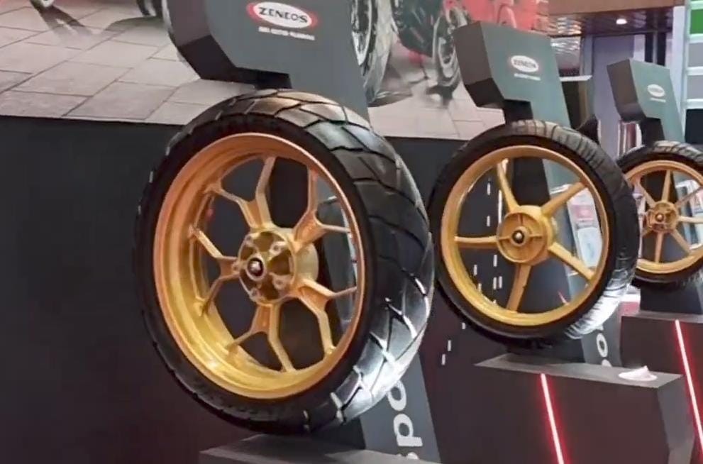 Hadir di IMOS 2023, IRC dan Zeneos Tampilkan Ban Baru untuk Motor Harian