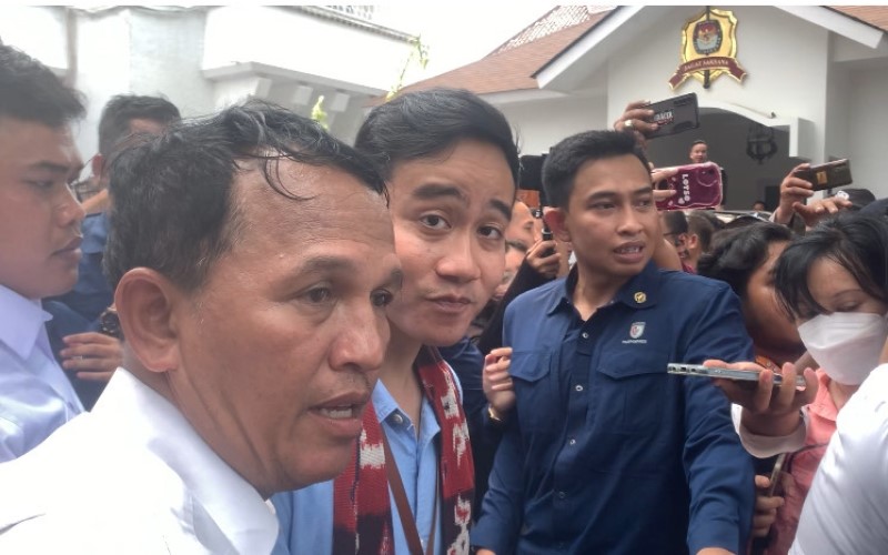 Survei: 49,9 Persen Masyarakat Percaya Putusan MK Bentuk Penyalahgunaan Wewenang untuk Gibran