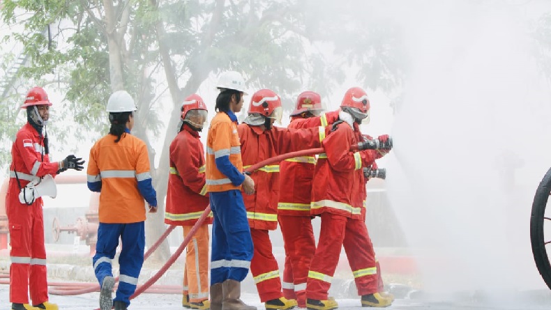 Pertamina IT Balongan Indramayu Rutin Gelar Latihan PKD Kebakaran Tangki BBM dan Teror Bom