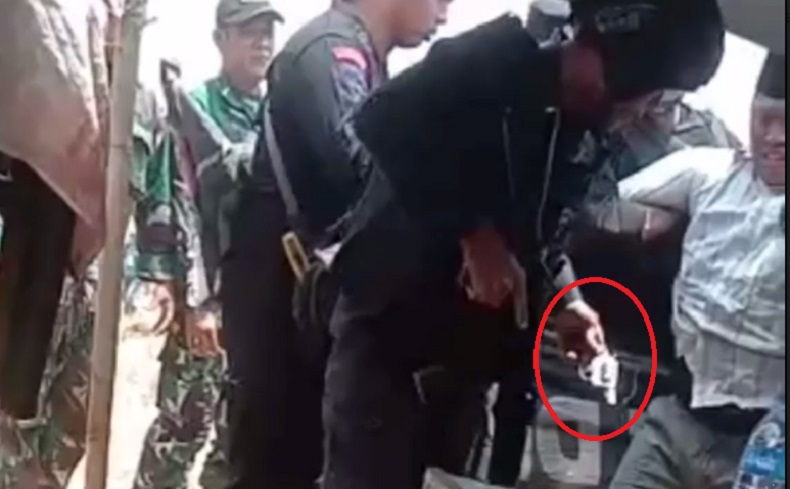 Pilkades Serentak di Bangkalan Diwarnai Keributan, 2 Warga Ditangkap Bawa Senpi dan Sajam