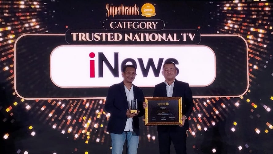 Selamat! vozpublica TV Raih Penghargaan Superbrands Indonesia's Choice 2023
