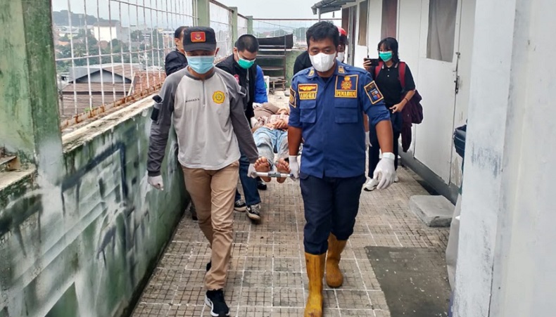 Pria di Bogor Hendak Bunuh Diri Sayat Tangan dengan Cutter, Diduga Frustasi