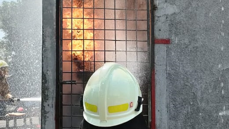 Kebakaran Landa Pabrik Tahu di Kebayoran Lama Jaksel, Diduga gegara Gas Bocor