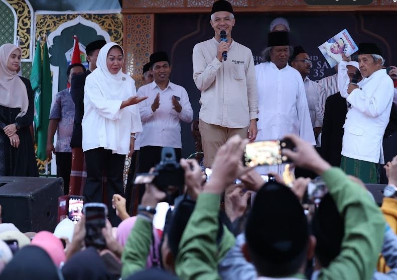 Ganjar Hadiri Haul Mbah Hisyam, TPN: Kesantunan Nabi Muhammad Jadi Inspirasi
