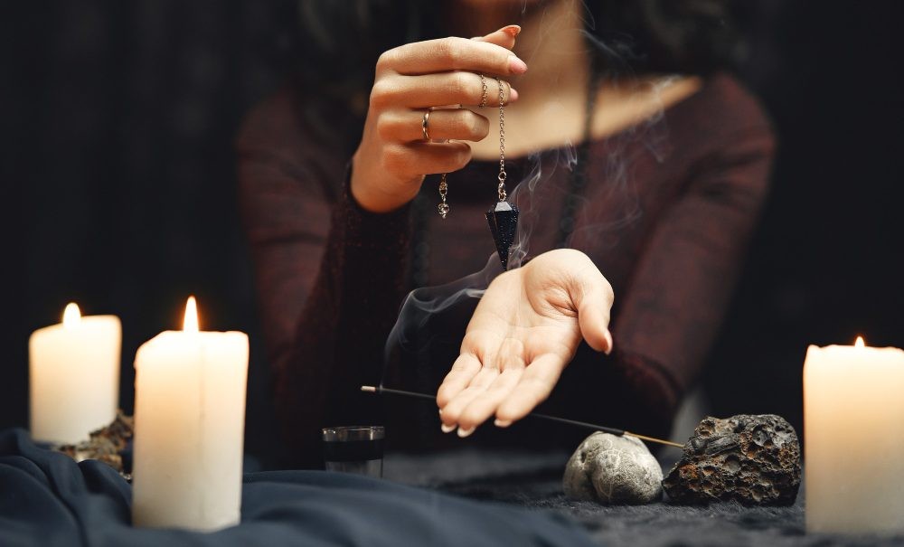 Kisah Seram Guna-guna Toko Kelontong