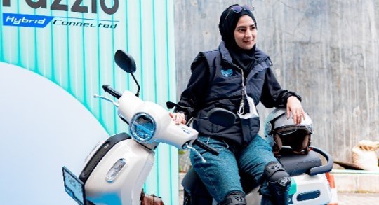 Dear Wanita, Ini Cara Tepat Mengendarai Sepeda Motor