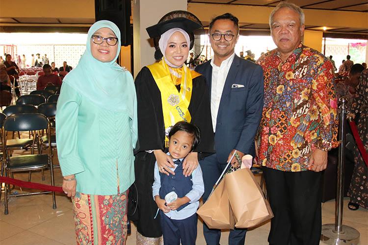 Kisah Menteri PUPR Basuki Hadimuljono Hadiri Wisuda Anak di UGM, Diburu Wisudawan untuk Foto