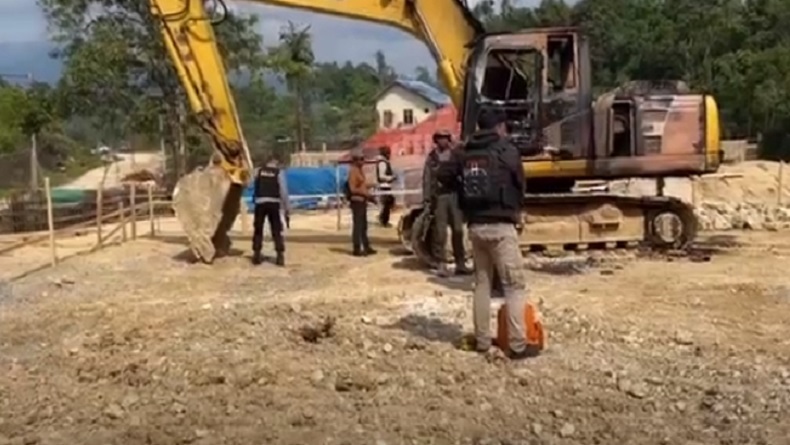 KKB Klaim Bakar Alat Berat hingga Serang Pos TNI di Maybrat, Kapolda Papua Barat: Hoaks