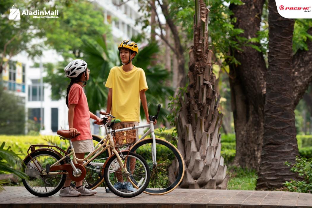 8 Tips Aman Bersepeda untuk Pemula, Cek Kenyamanan Pelananya 