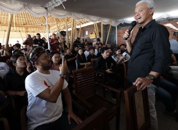 Relawan Capres Ganjar Pranowo Bangun Fasilitas Umum, Wujudkan Impian Warga Banten