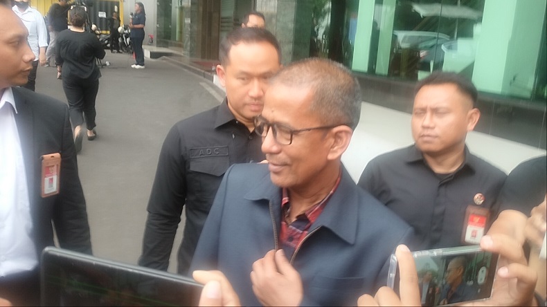 Diperiksa MKMK, Hakim MK Saldi Isra Enggan Berkomentar