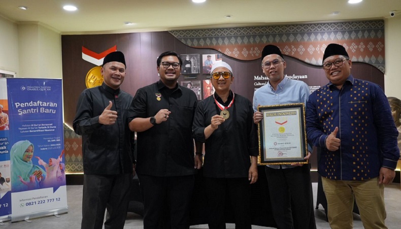 Baca Alquran Serentak di 5 Benua, Yusuf Mansur Bersyukur Daarul Quran Raih Rekor MURI Dunia