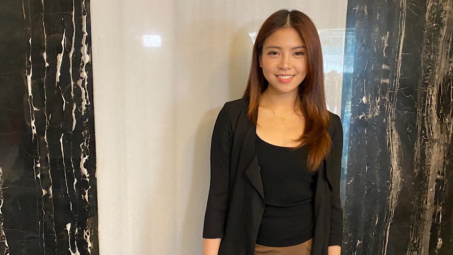 Vision+ Gelar Tumpengan Jelang Syuting Series Terbaru Berjudul Pay Later, Clarissa Tanoesoedibjo: Semoga Prosesnya Lancar