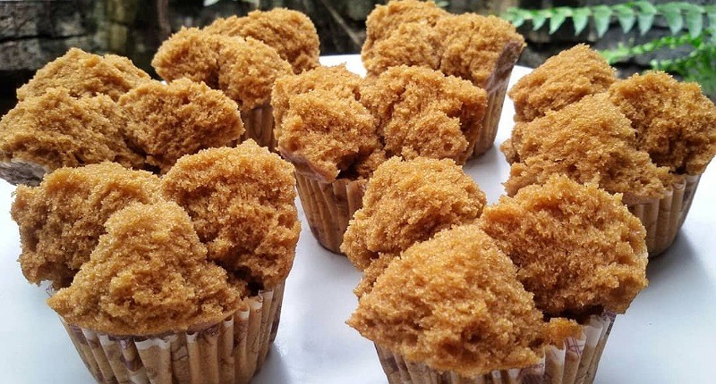 Resep Bolu Kukus tanpa Mixer, Dimasak Pakai Gula Merah Menggugah Selera!