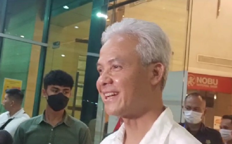 Ganjar Pranowo Jenguk Doni Monardo: Sebagai Sahabat Saya Ikut Mendoakan