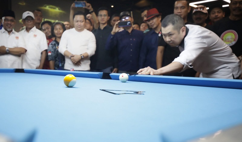 Buka Kualifikasi PON Cabor Biliar, Hary Tanoesoedibjo Ikut Pamer Skill 