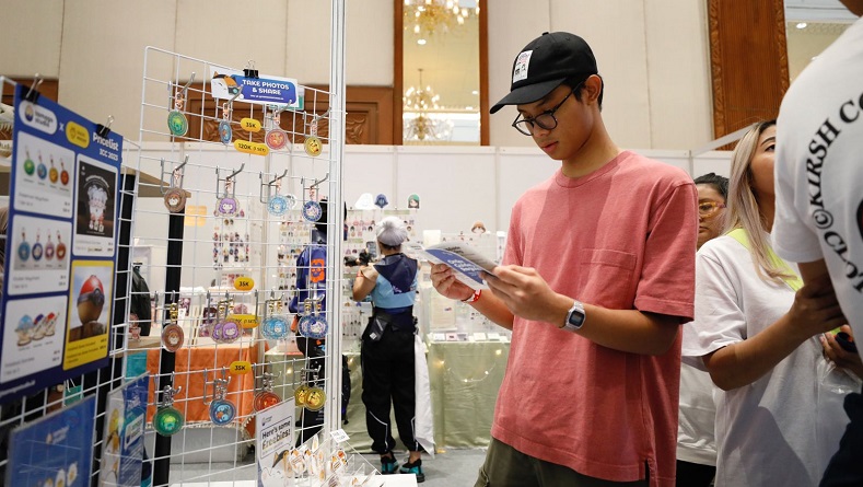 Alam Ganjar Kunjungi Indonesia Comic Con X DG Con 2023, Puji Produk Kreatif Lokal