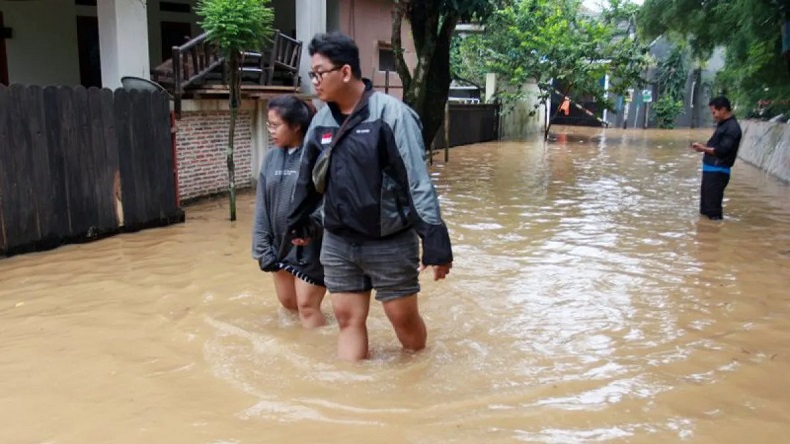 Wali Kota Idris Sebut Banjir di Depok Didominasi akibat Sampah