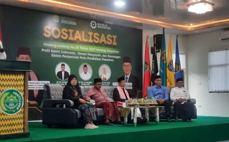 Dapat Pengakuan Pemerintah, Ijazah Pesantren Harus Berlogo Garuda