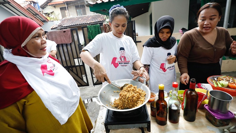 Muslimah Ganjar Gelar Lomba Masak Nasi Goreng di Jaksel, Ibu-ibu Antusias