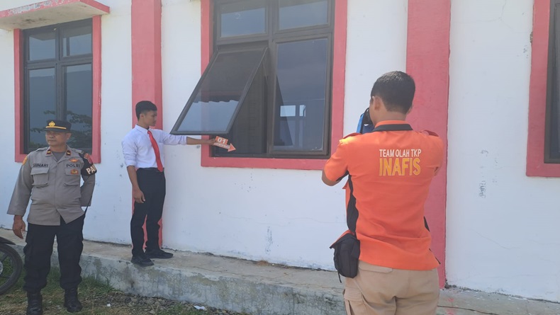 Pencuri Satroni Kantor UPTD PUPR Karangampel Indramayu, Gasak Barang Inventaris