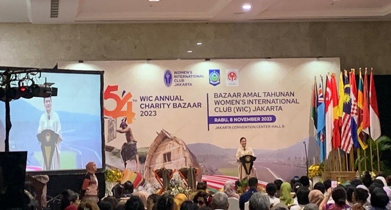 Iriana Jokowi Resmikan Bazar Amal Women’s International Club Jakarta Ke-54, Dihadiri 40 Stall Negara