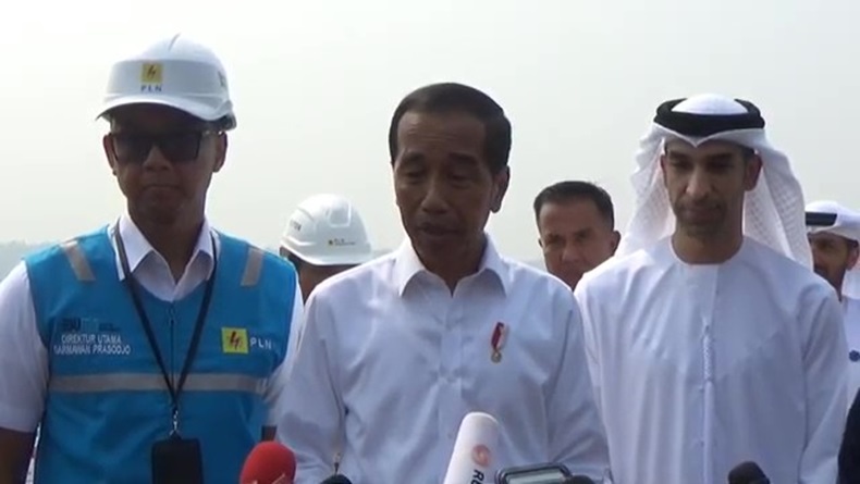 Presiden Jokowi Resmikan PLTS Terapung Cirata Purwakarta, Terbesar di Asia Tenggara 