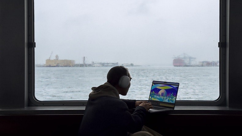 Lebih Bertenaga, Kinerja MacBook M3 RAM 8 GB Diklaim Setara PC Windows 16GB