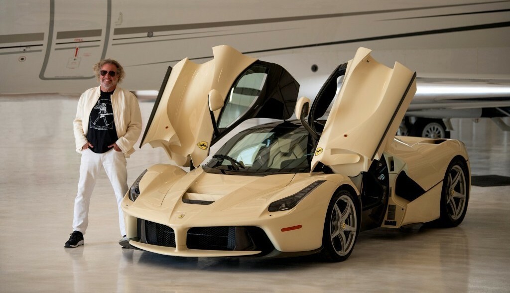 Mantan Vokalis Band Van Halen Lelang Hypercar LaFerrari, Ditaksir Laku Rp47 Miliaran